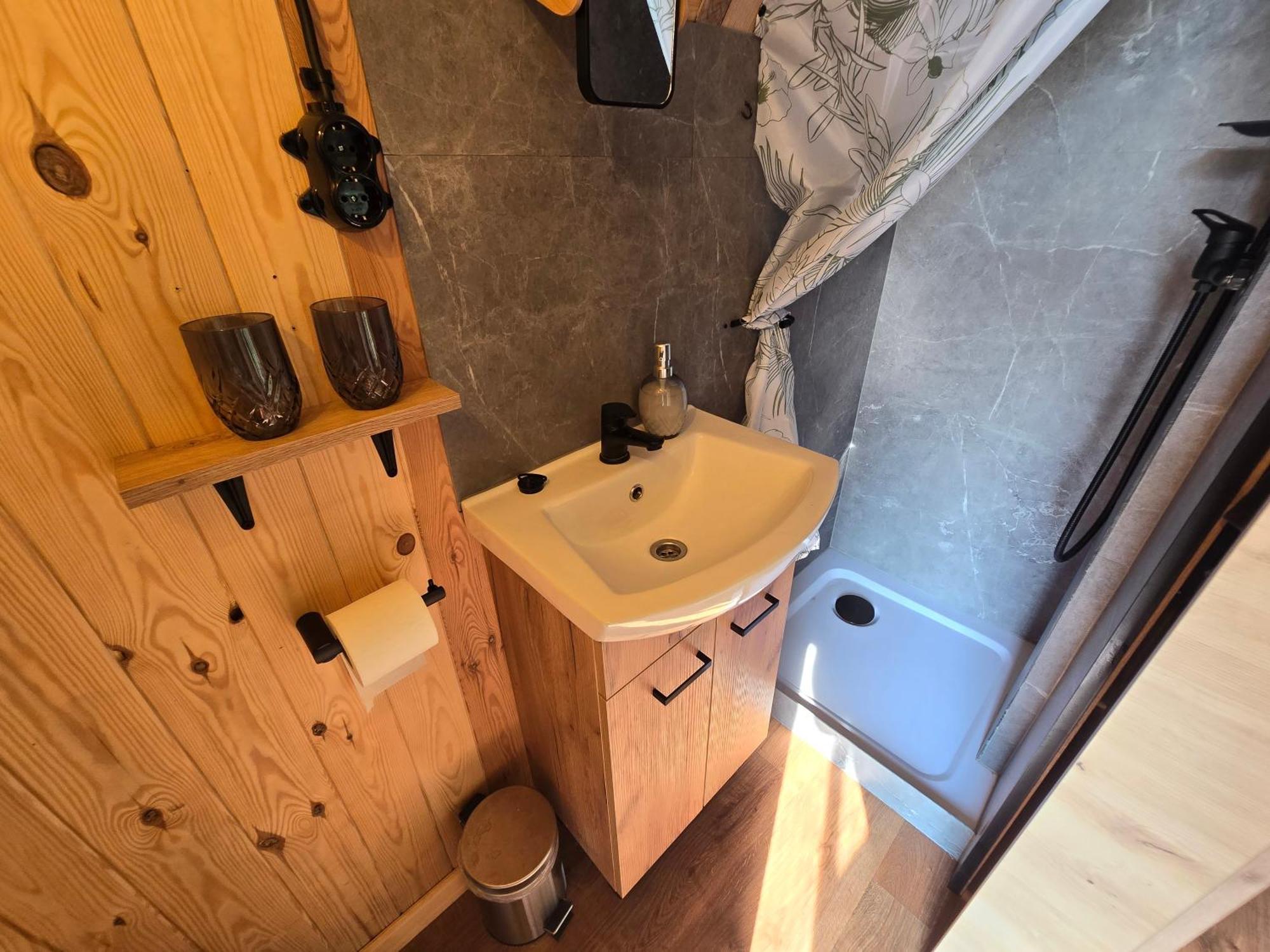 Oaza Swiety Spokoj - Domek Z Balia I Jacuzzi Rzasnik Dış mekan fotoğraf